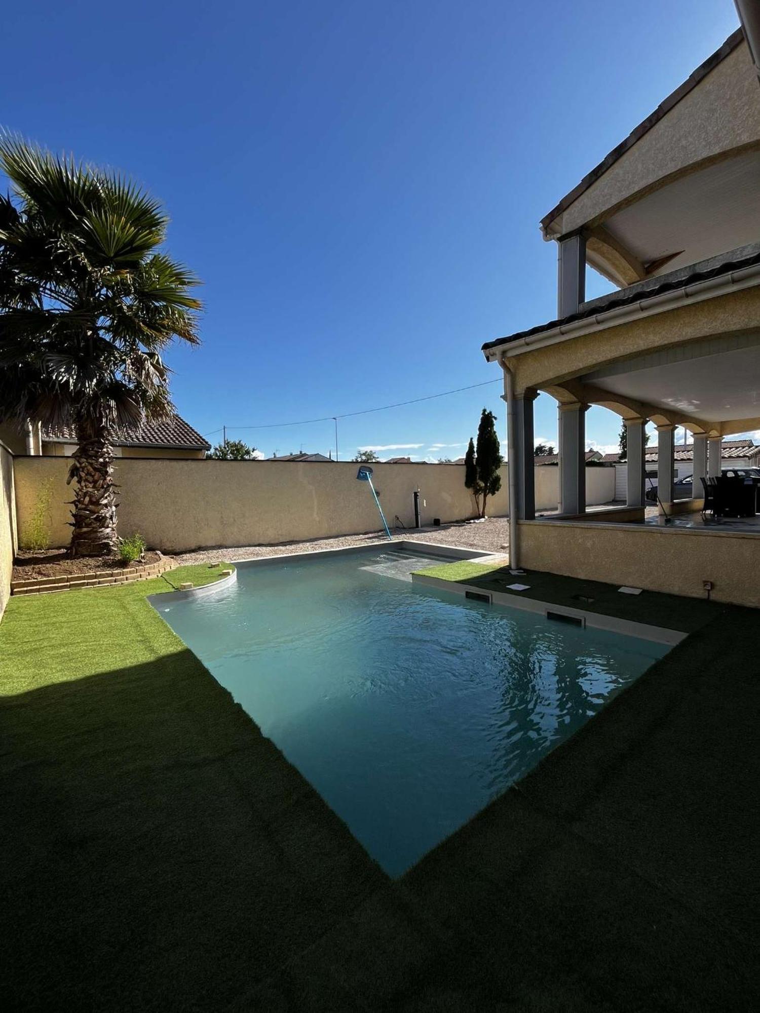 Villa Contemporaine Avec Piscine Romans-sur-Isère Buitenkant foto