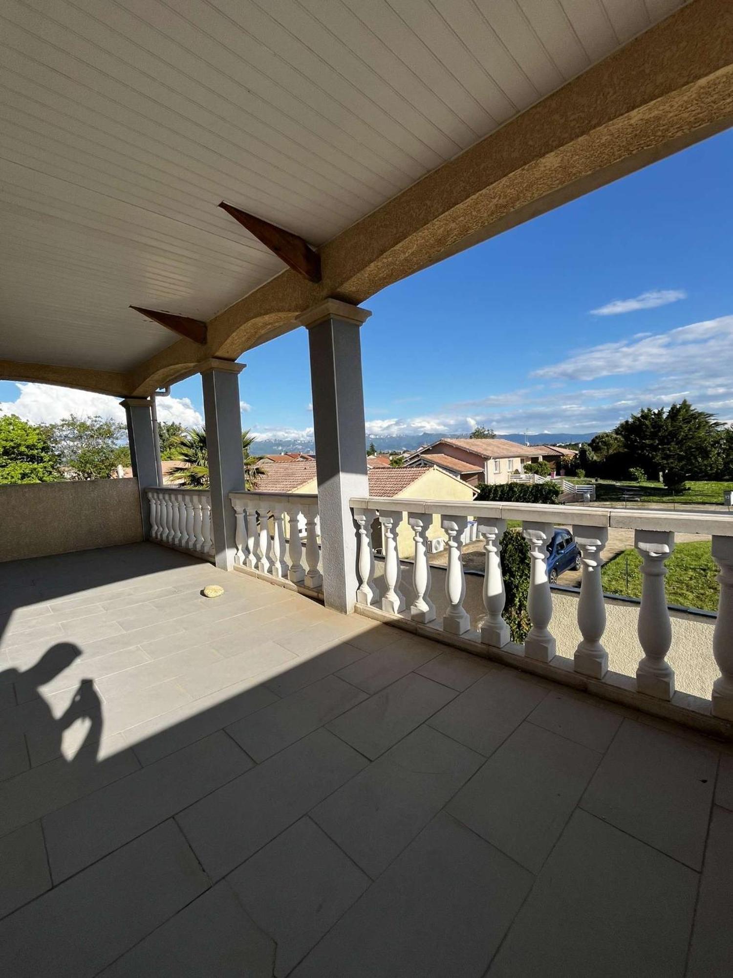 Villa Contemporaine Avec Piscine Romans-sur-Isère Buitenkant foto
